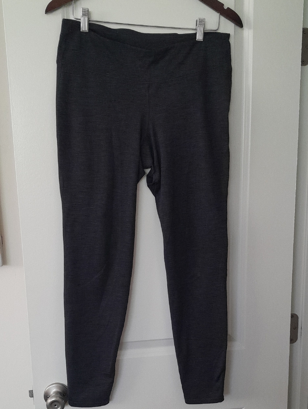 Old Navy Active Charcol Performance Leggings
